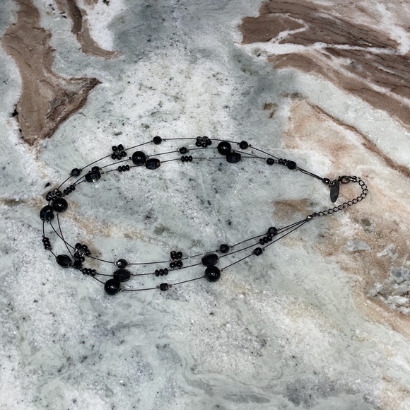 EUC New York & Co Beaded Multi Strand Floating Silver Gunmetal Necklace Choker - Picture 2 of 5